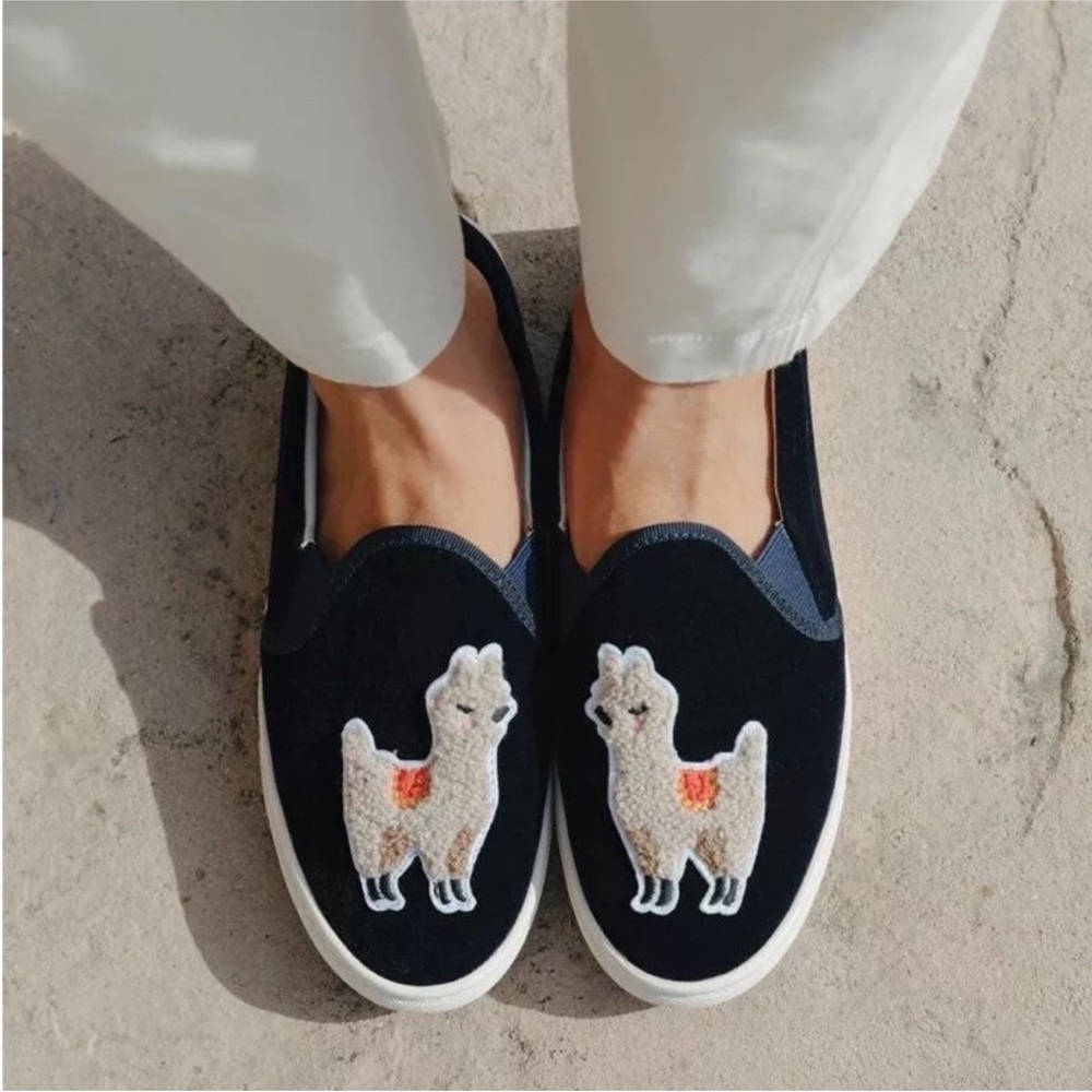 Soludos Llama Blue Velvet Sneakers Slip-ons Size 8 EUC